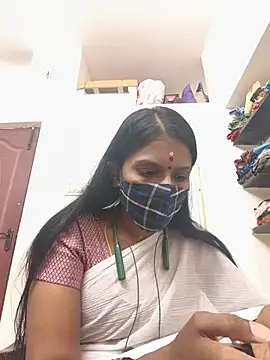 Snapshot of Tamil_Yalini12 chatting on 06-25-26, 05:50 Tamil Yalini12 online show from 06-25-26, 05:50