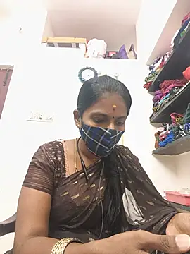Snapshot of Tamil_Yalini12 chatting on 07-09-26, 01:37 Tamil Yalini12 online show from 07-09-26, 01:37
