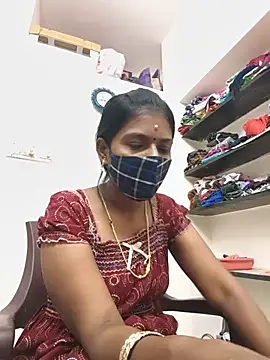 Snapshot of Tamil_Yalini12 chatting on 07-14-26, 02:38 Tamil Yalini12 online show from 07-14-26, 02:38