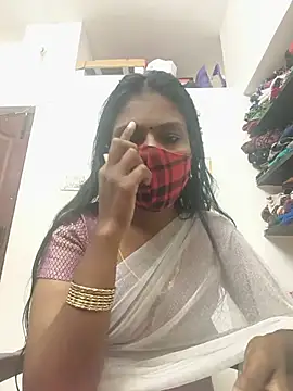Snapshot of Tamil_Yalini12 chatting on 07-16-26, 02:17 Tamil Yalini12 online show from 07-16-26, 02:17