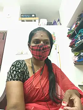 Snapshot of Tamil_Yalini12 chatting on 07-24-26, 07:06 Tamil Yalini12 online show from 07-24-26, 07:06