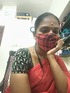 Snapshot of Tamil_Yalini12 chatting on 07-25-26, 01:04 Tamil Yalini12 online show from 07-25-26, 01:04