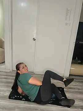 Snapshot of Alisson_Stonee chatting on 06-20-26, 04:48 Alisson Stonee online show from 06-20-26, 04:48