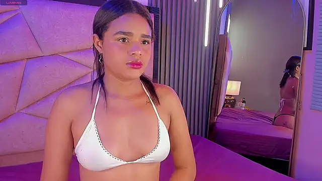 Snapshot of Salome_Duque chatting on 11-09-25, 05:22 Salome Duque online show from 11-09-25, 05:22