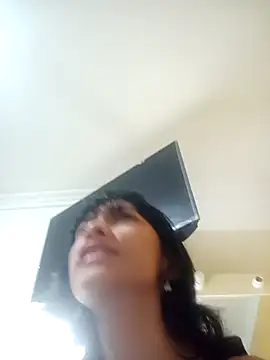 xoxo milk online show from 10-07-25, 04:48