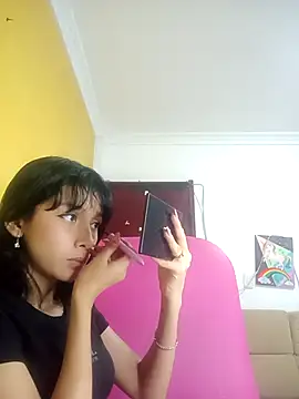 xoxo milk online show from 10-12-25, 06:40