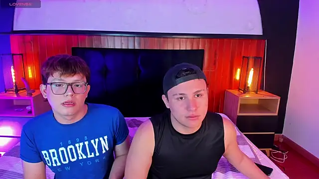 Boy2Boy Aheat online show from 09-26-25, 08:46