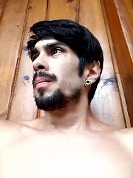 Snapshot of -Axelconda420 chatting on 01-15-26, 06:00 -Axelconda420 online show from 01-15-26, 06:00