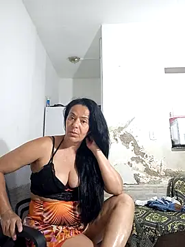 Snapshot of lucineia7 chatting on 12-20-25, 11:23 lucineia7 online show from 12-20-25, 11:23