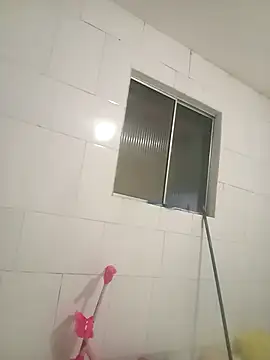 Snapshot of PrettahSantos chatting on 02-19-26, 01:29 PrettahSantos online show from 02-19-26, 01:29