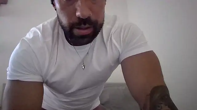 Snapshot of GymKing99 chatting on 07-06-26, 06:43 GymKing99 online show from 07-06-26, 06:43