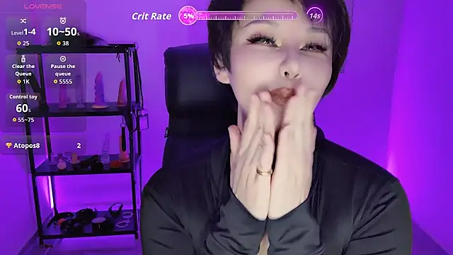 Snapshot of Goddess_Jin chatting on 09-24-25, 04:32 Goddess Jin online show from 09-24-25, 04:32