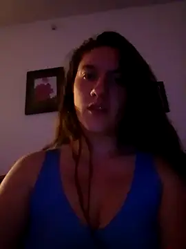Snapshot of nutmegan chatting on 10-25-25, 03:36 nutmegan online show from 10-25-25, 03:36