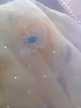 Snapshot of Devki_cute chatting on 11-07-25, 07:08 Devki cute online show from 11-07-25, 07:08