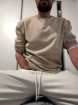 Snapshot of AD_Vu chatting on 11-02-25, 06:21 AD Vu online show from 11-02-25, 06:21