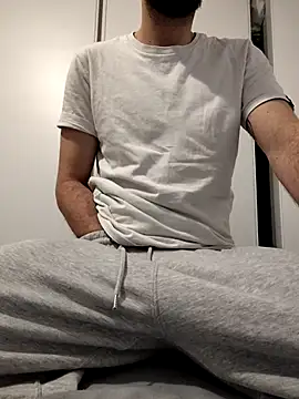 Snapshot of AD_Vu chatting on 11-06-25, 07:48 AD Vu online show from 11-06-25, 07:48