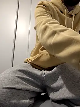 Snapshot of AD_Vu chatting on 11-09-25, 07:01 AD Vu online show from 11-09-25, 07:01