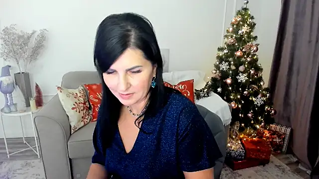 Moon Veloure1 online show from 12-16-25, 03:44