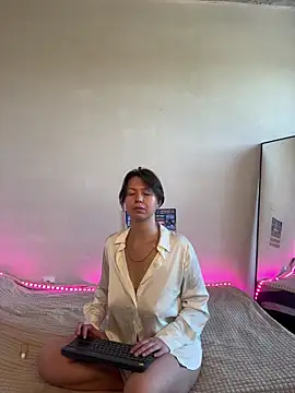 EllaCanny online show from 07-11-26, 06:05