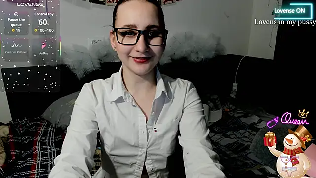 Snapshot of ChristinaFivePlus chatting on 01-09-26, 10:00 ChristinaFivePlus online show from 01-09-26, 10:00