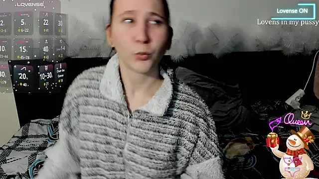 Snapshot of ChristinaFivePlus chatting on 01-15-26, 02:49 ChristinaFivePlus online show from 01-15-26, 02:49