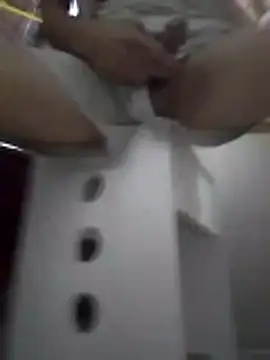 ManChillBigCockVN online show from 11-18-25, 08:52