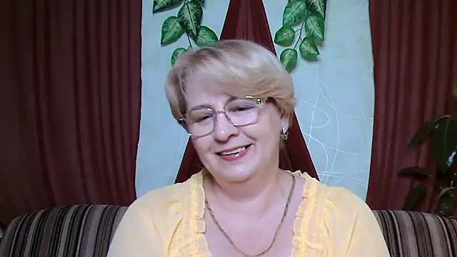 Selena-Velvet online show from 10-17-25, 12:52