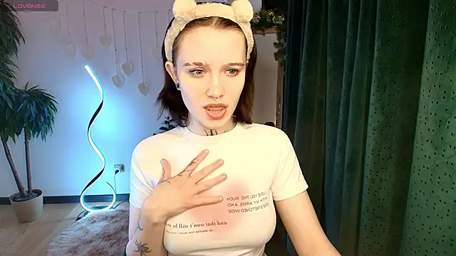 Elastikisss online show from 12-15-25, 02:27