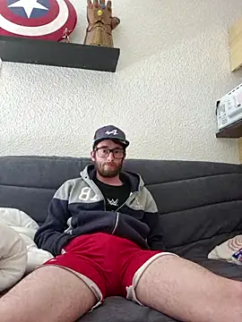 nymphomaniecouple online show from 04-13-26, 10:54