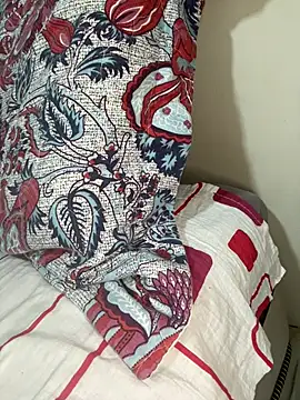 Snapshot of magrinha_hot chatting on 01-13-26, 07:19 magrinha hot online show from 01-13-26, 07:19