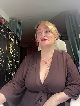 Sweet-blonde online show from 03-12-26, 06:03