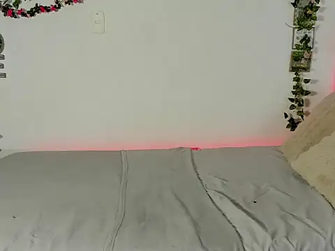 michell anyeli online show from 10-25-25, 10:59