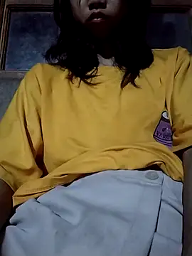 Snapshot of phungmay-73 chatting on 03-27-26, 04:51 phungmay-73 online show from 03-27-26, 04:51