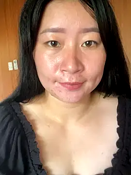 violet-00 online show from 10-06-25, 05:05