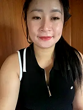 violet-00 online show from 10-19-25, 01:06