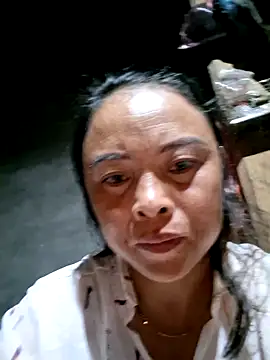 xuxulovezz online show from 10-10-25, 07:57