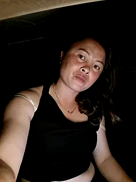 xuxulovezz online show from 04-07-26, 01:00