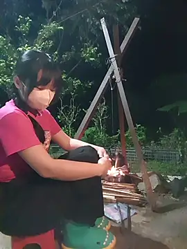 Helen-Tran online show from 10-25-25, 12:56