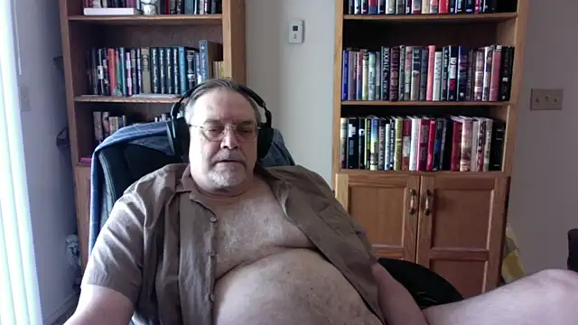 Vinyl22xh online show from 04-17-26, 05:27