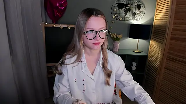 elliupp online show from 10-12-25, 01:37