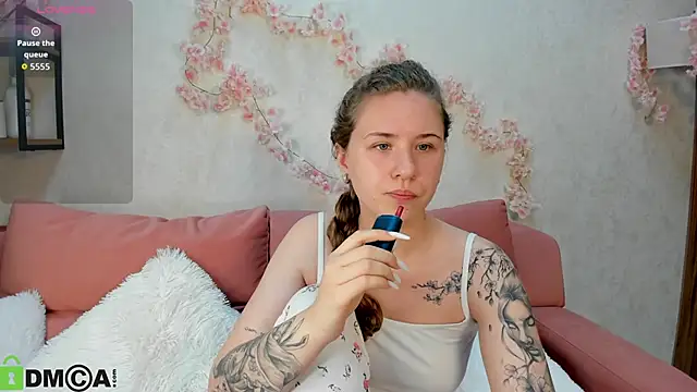 Snapshot of Elsie_Cutties chatting on 09-28-25, 12:05 Elsie Cutties online show from 09-28-25, 12:05