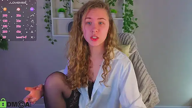 Snapshot of Elsie_Cutties chatting on 11-11-25, 12:54 Elsie Cutties online show from 11-11-25, 12:54