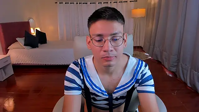 Snapshot of marcuswildx chatting on 10-18-25, 11:44 marcuswildx online show from 10-18-25, 11:44