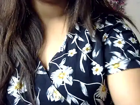 Snapshot of Aaliya02 chatting on 06-04-26, 11:22 Aaliya02 online show from 06-04-26, 11:22