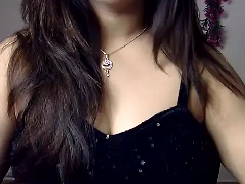 Snapshot of Aaliya02 chatting on 06-17-26, 11:38 Aaliya02 online show from 06-17-26, 11:38