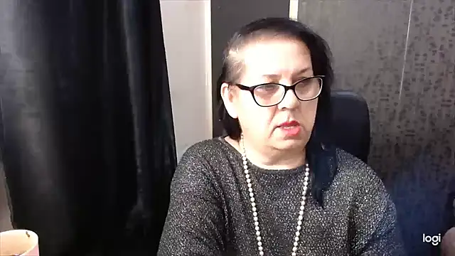 Snapshot of MissSanjanne chatting on 10-17-25, 02:15 MissSanjanne online show from 10-17-25, 02:15