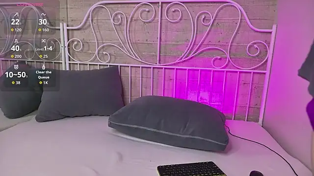 RobertDevine online show from 09-26-25, 10:52