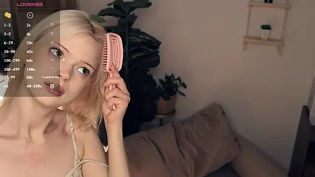 LaureMestler online show from 04-15-26, 09:27