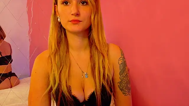 Snapshot of Anaayss_ chatting on 10-08-25, 05:16 Anaayss online show from 10-08-25, 05:16