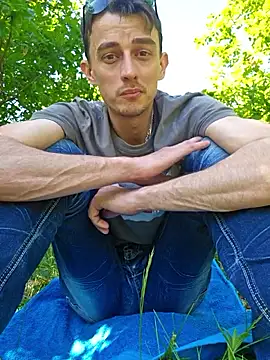 Chrisou73 online show from 04-26-26, 01:53